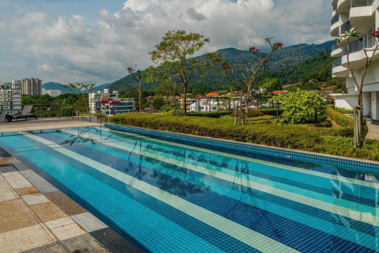 Fantasy Funland Retreat By The Only Bnb Tanjung Tokong Exterior photo